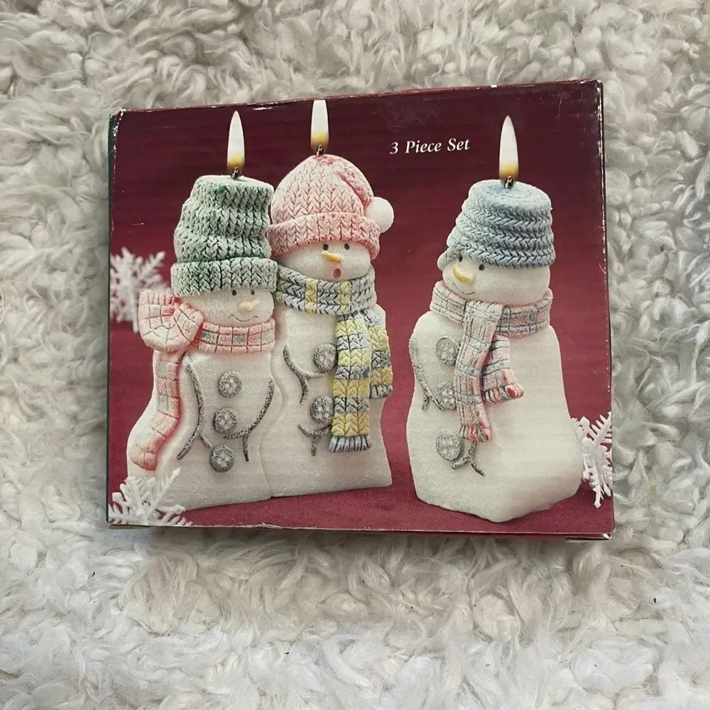 New 3 Piece Set of Christmas-themed snowman candles, Snowman Puzzle Candles"
